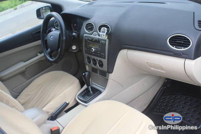 Ford Focus - image 2