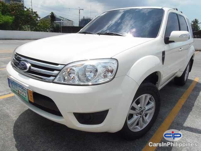 Pictures of Ford Escape