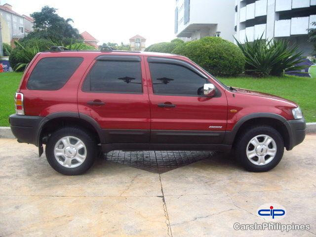 Ford Escape - image 3