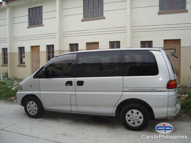 Picture of Mitsubishi Space Gear