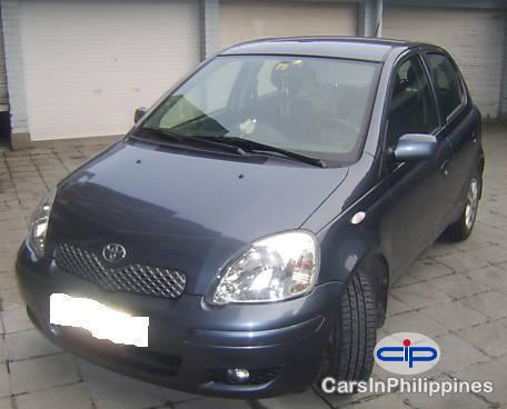 Toyota Yaris - image 2