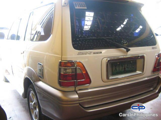 Toyota Revo