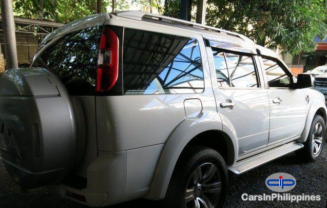 Ford Everest Automatic - image 9