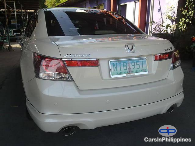 Honda Accord Automatic - image 3