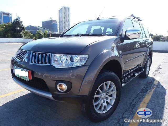 Picture of Mitsubishi Montero Sport Automatic