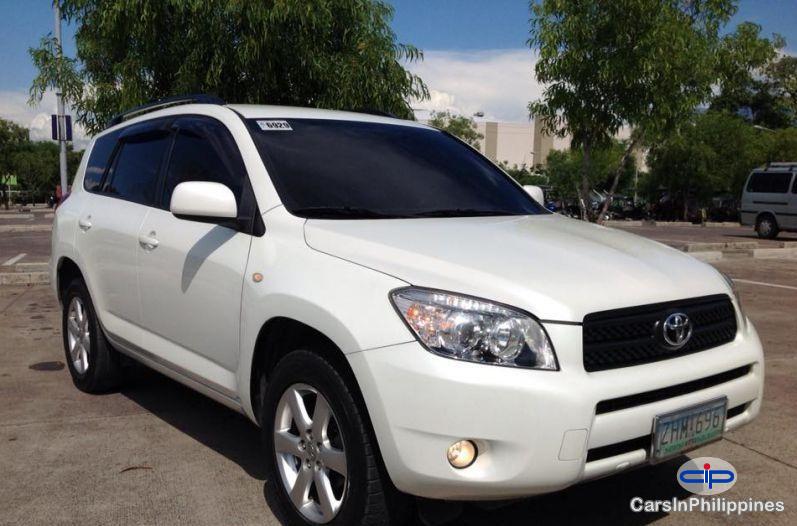 Toyota RAV4 Automatic - image 8