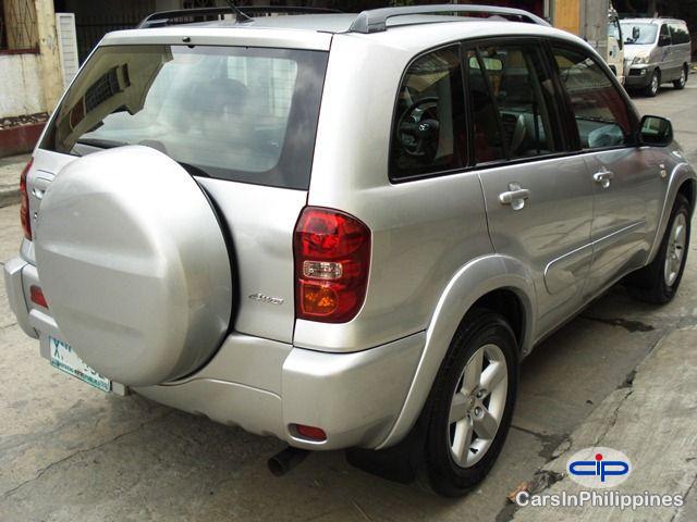Toyota RAV4 Automatic - image 3