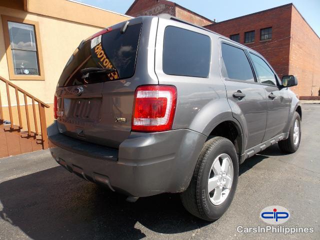 Ford Escape Automatic 2010 - image 10