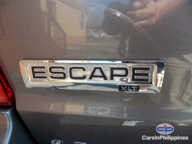Ford Escape Automatic 2010 - image 8