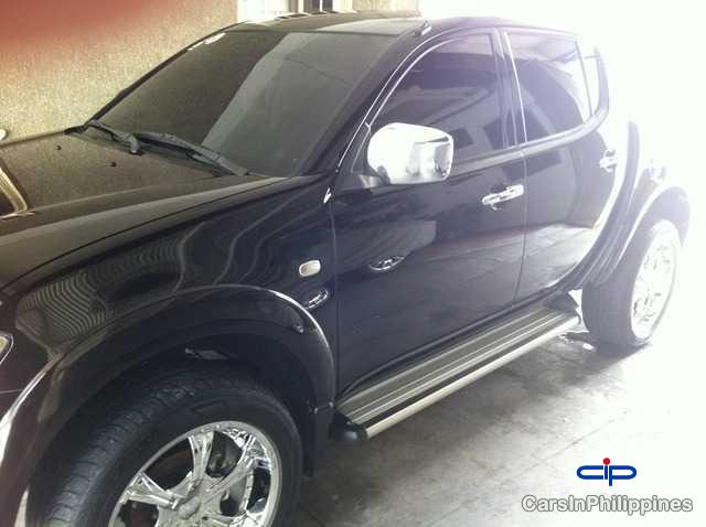Mitsubishi Strada Manual 2010