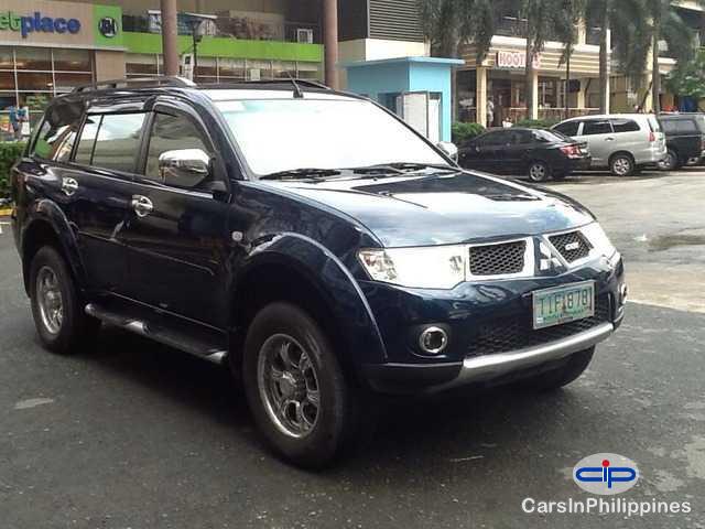 Picture of Mitsubishi Montero Sport Automatic 2011