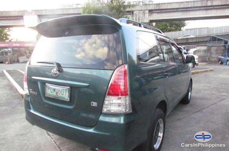 Picture of Toyota Innova in Aurora