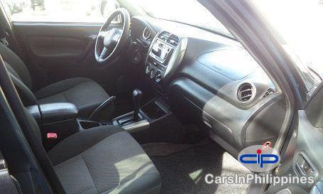 Toyota RAV4 - image 3