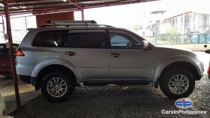 Picture of Mitsubishi Montero Sport Automatic 2012