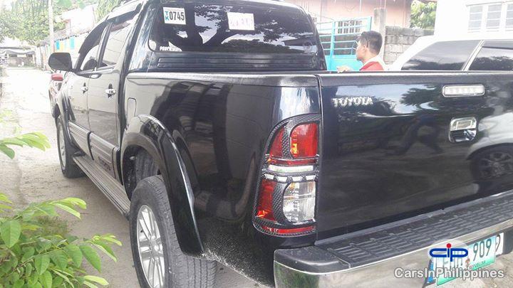Toyota Hilux Manual 2012 in Quezon