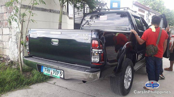 Picture of Toyota Hilux Manual 2012 in Philippines