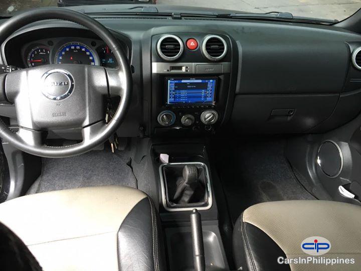 Isuzu D-Max Manual 2011 - image 5