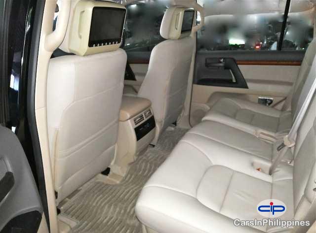 Toyota Land Cruiser 2013