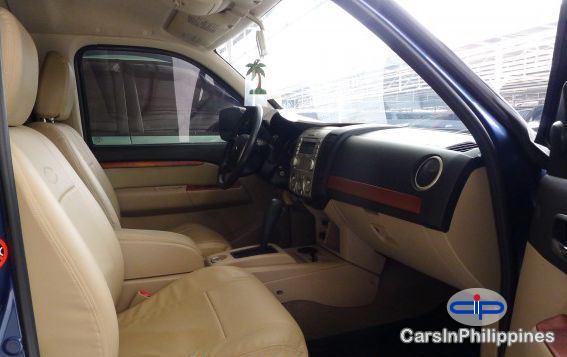 Ford Everest - image 3