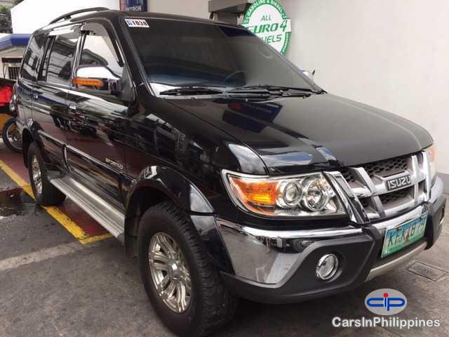 Picture of Isuzu Crosswind Manual 2010