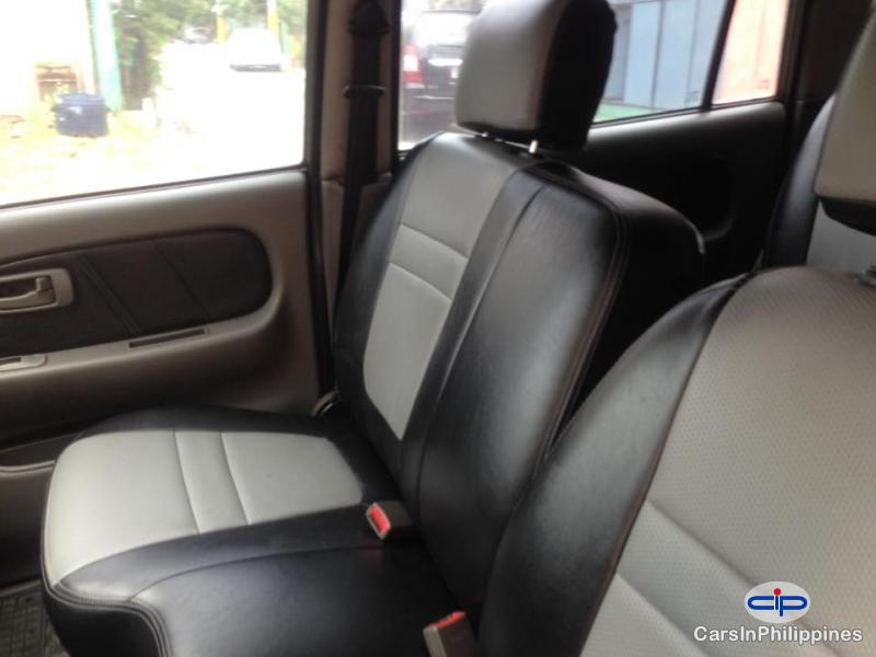 Isuzu Crosswind Manual 2010 - image 2