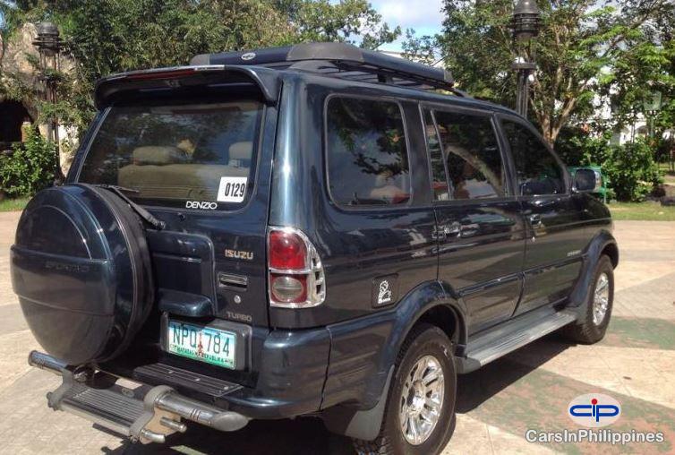 Isuzu Crosswind - image 3