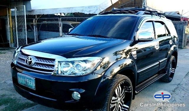 Picture of Toyota Fortuner Automatic 2009