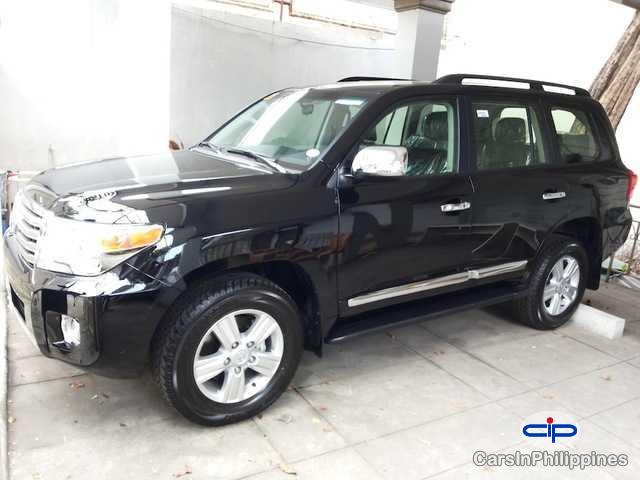 Picture of Toyota Land Cruiser Automatic 2015