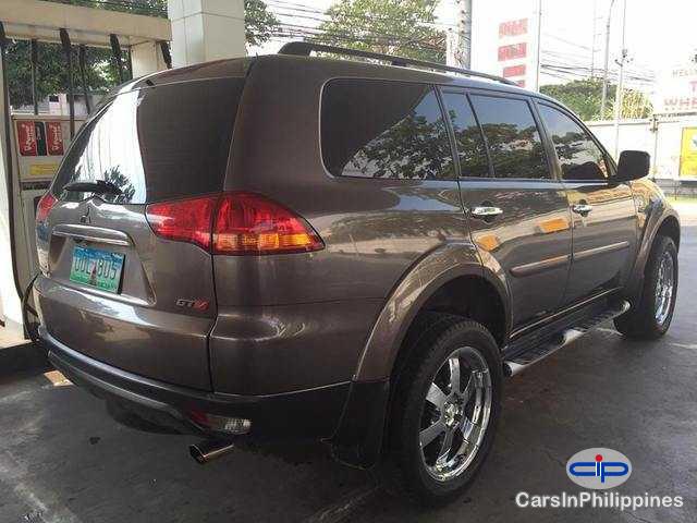Picture of Mitsubishi Montero Sport Automatic 2012