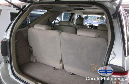 Toyota Fortuner Automatic 2010 - image 5