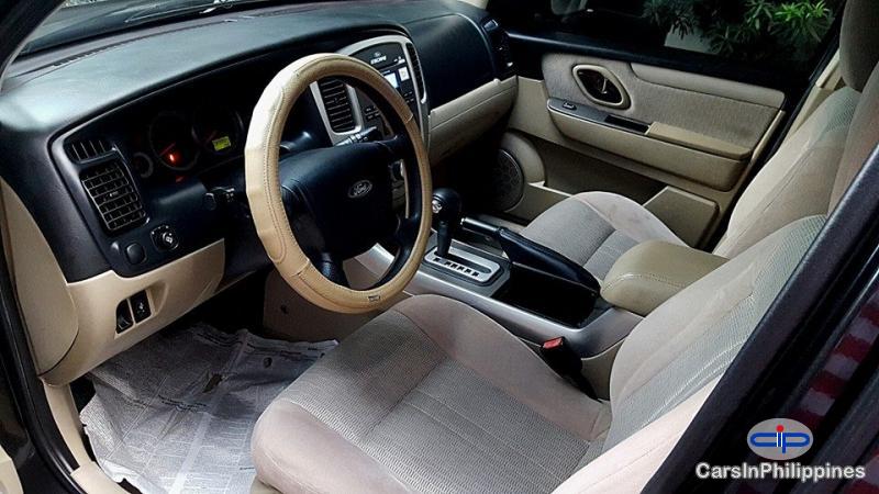 Ford Escape Automatic - image 4