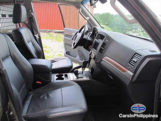 Mitsubishi Pajero Automatic 2011