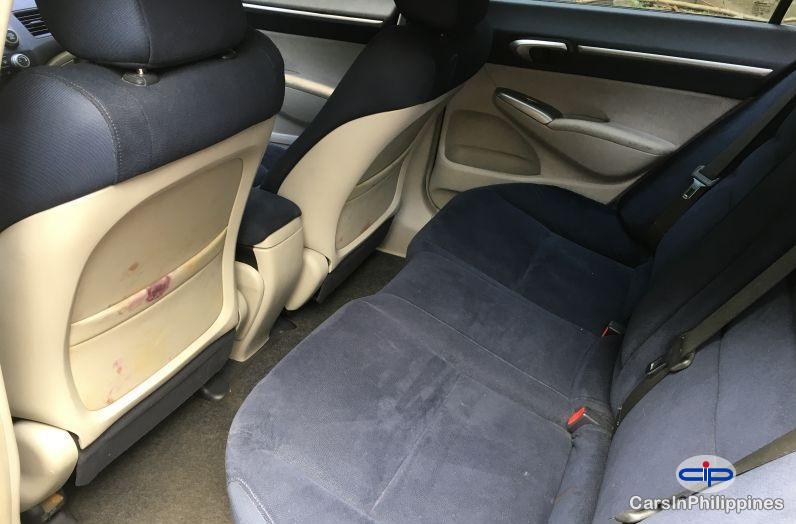 Honda Civic - image 4