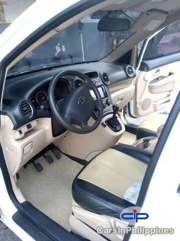 Kia Carens Manual 2011 - image 3