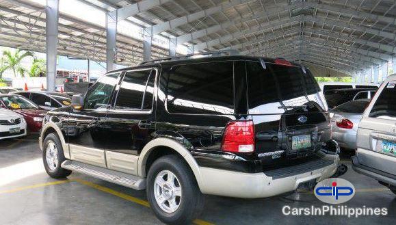 Ford Expedition in Metro Manila