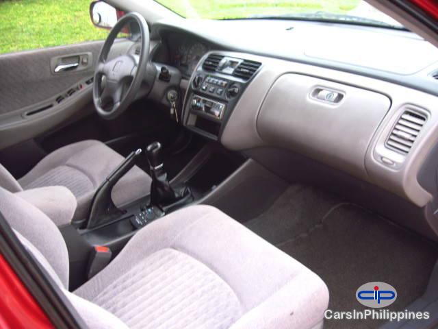 Honda Accord Manual 1999 - image 2