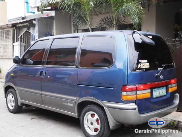 Nissan Serena Automatic 2004 - image 3