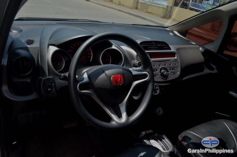 Honda Jazz Automatic 2012 - image 3
