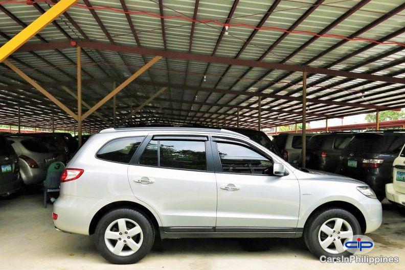 Picture of Hyundai Santa Fe in Philippines