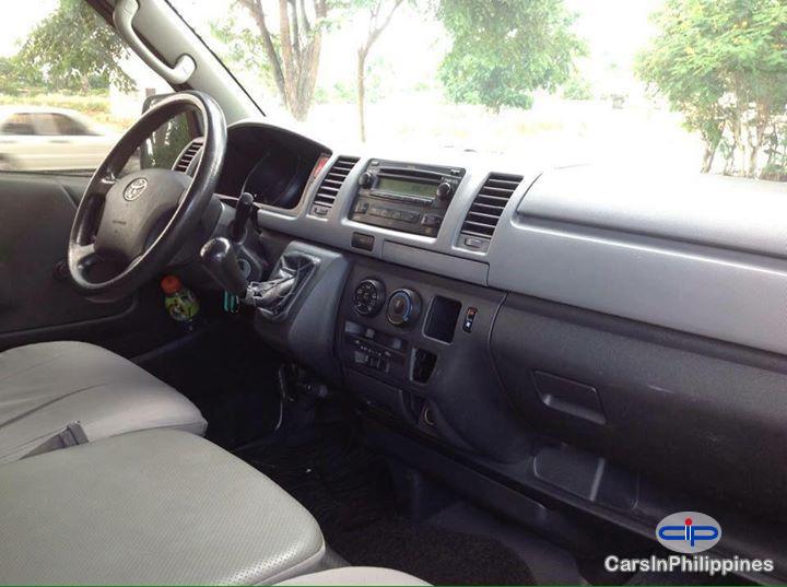 Toyota Hiace Manual 2009 - image 5