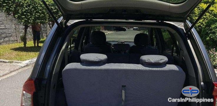 Kia Carens Automatic 2011 - image 5