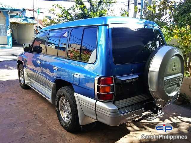 Mitsubishi Pajero Manual 2000 - image 3