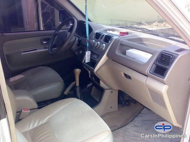 Mitsubishi Adventure Automatic 2005