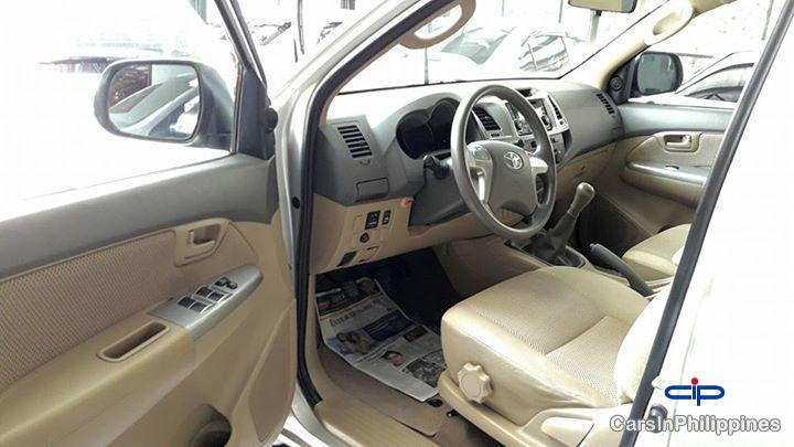 Toyota Hilux Manual 2012 in Philippines