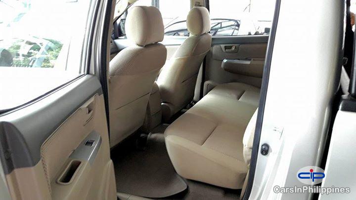 Picture of Toyota Hilux Manual 2012 in Camiguin
