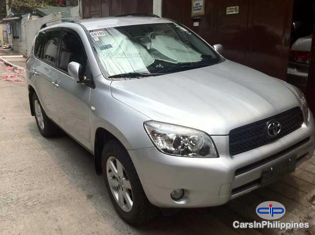 Toyota RAV4 Automatic - image 2