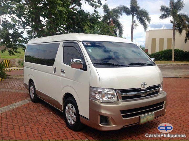 Toyota Hiace Manual 2012 - image 2