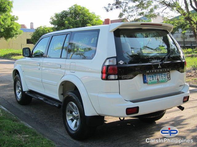 Mitsubishi Montero Sport Automatic - image 3