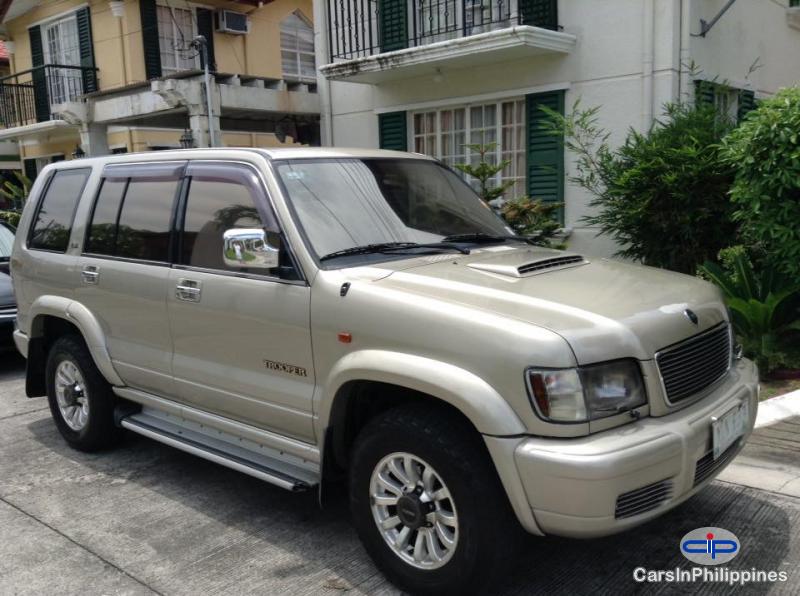 Picture of Isuzu Trooper Automatic 2003