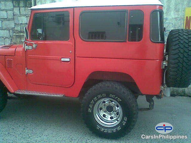 Toyota Land Cruiser - image 2